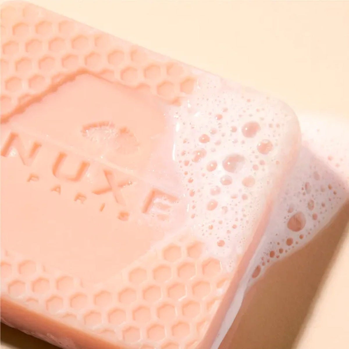 Nuxe Reve De Miel Shampoo Solido Delicato Al Miele 65 gr