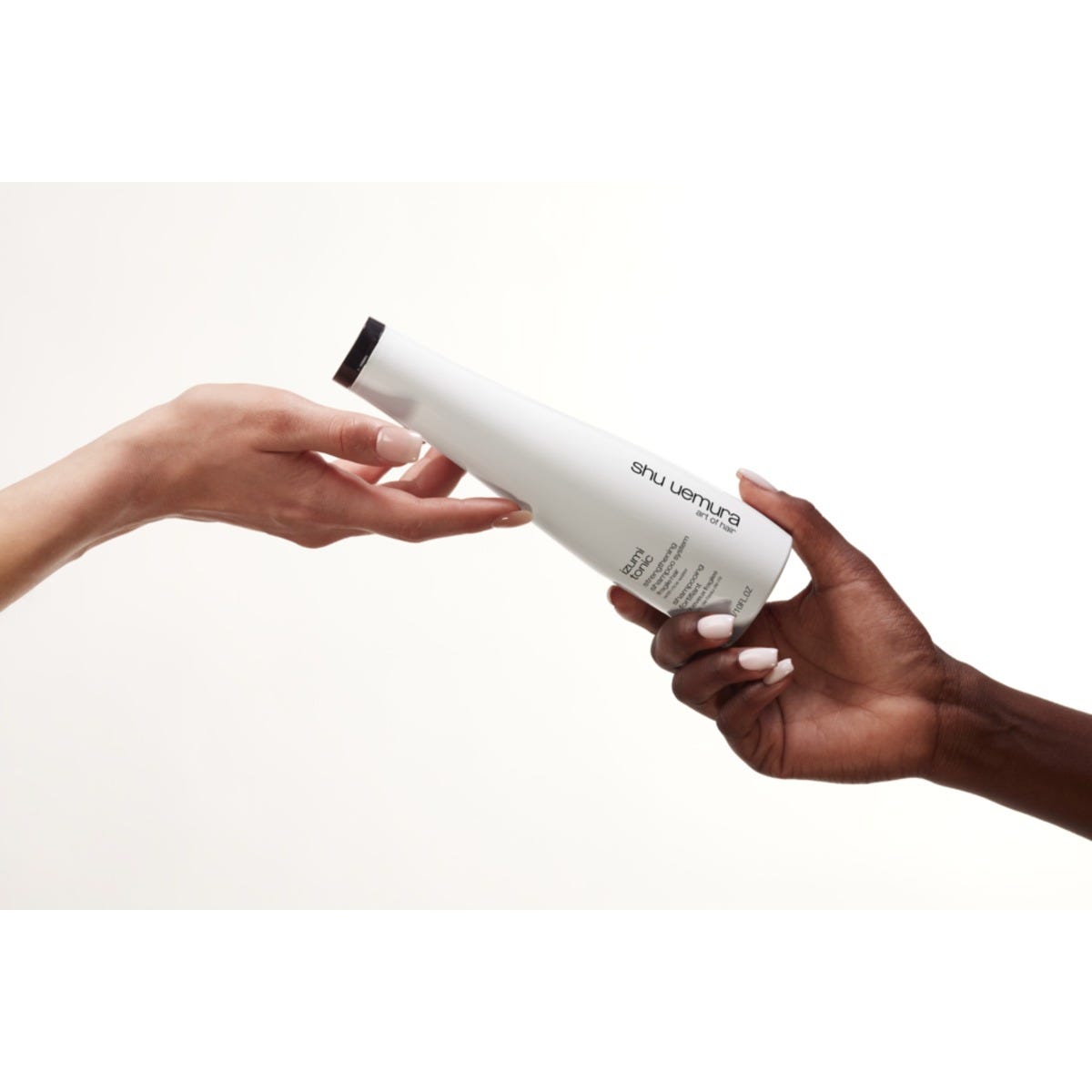 shu uemura art of hair izumi tonic shampoo rinforzante per capelli fragili 300ml