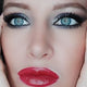 Smokey eyes con labbra rosse
