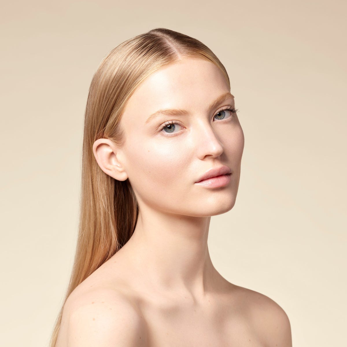 Fondotinta Prisme Libre Skin Caring Glow 30ml