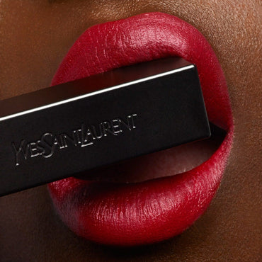 Rouge Pur Couture The Slim Velvet Radical