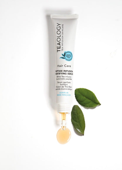 Siero fortificante per capelli e cuoio capelluto con infuso di tè bianco e peptide biomimetico